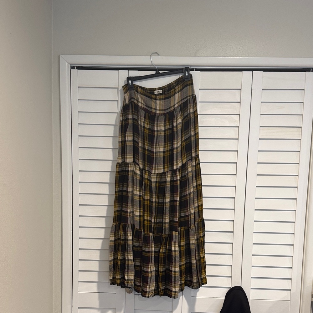 NATURAL LIFE Checkered Maxi Skirt in Black and Yellow